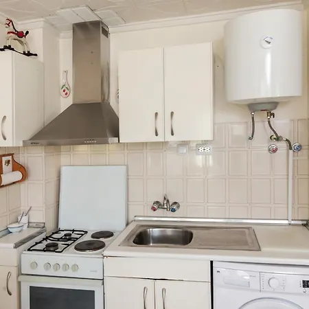 Cerca De La Playa De La Mata *