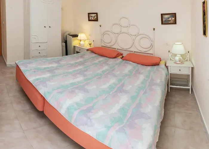 Cerca De La Playa De La Mata *