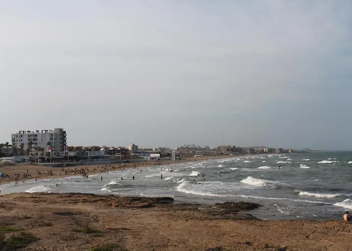 Cerca De La Playa De La Mata Hébergement de vacances